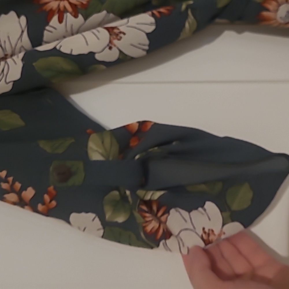 Dress - Picture 4 of 4